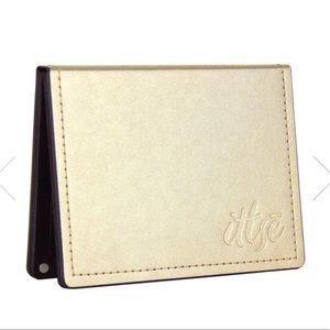 ITTSE Fulton eyeshadow quad - (2 for $40)